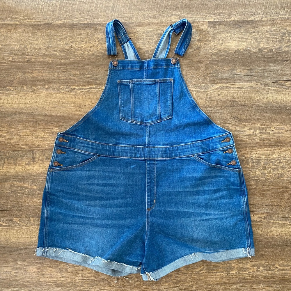 Old Navy | Denim Overalls (shorts)